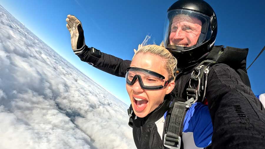 Kako izgleda cijelo iskustvo skoka padobranom